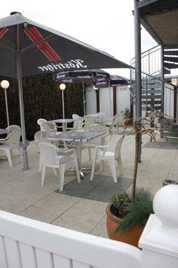 Ummen Hotel&Restaurant Barssel  エクステリア 写真