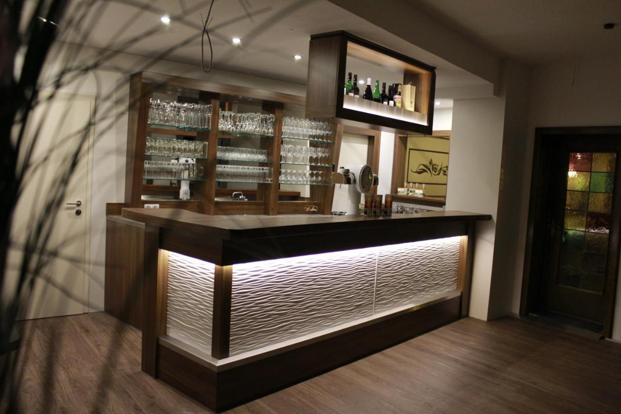 Ummen Hotel&Restaurant Barssel  エクステリア 写真